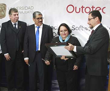 outotec-dona-celda-flotacin-ug-ugto-
