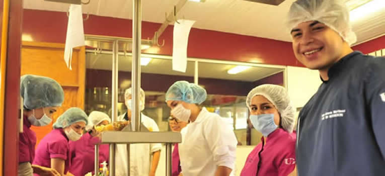 otorga-ceneval-reconocimiento-a-licenciatura-en-nutricion-ug-ugto