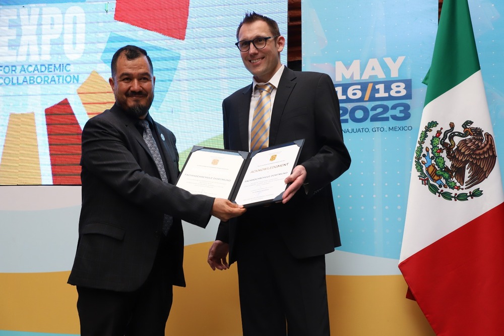 CEREMONIA DE FIN DE CURSOS DE LA MAESTRA EN CIENCIAS FORENSES 02