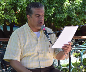 caballero-ilustre-lectura-universidad-guanajuato-ug-ugto-