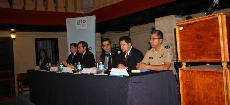 se-presenta-libro-seguridad-politicas-publicas-ug-ugto