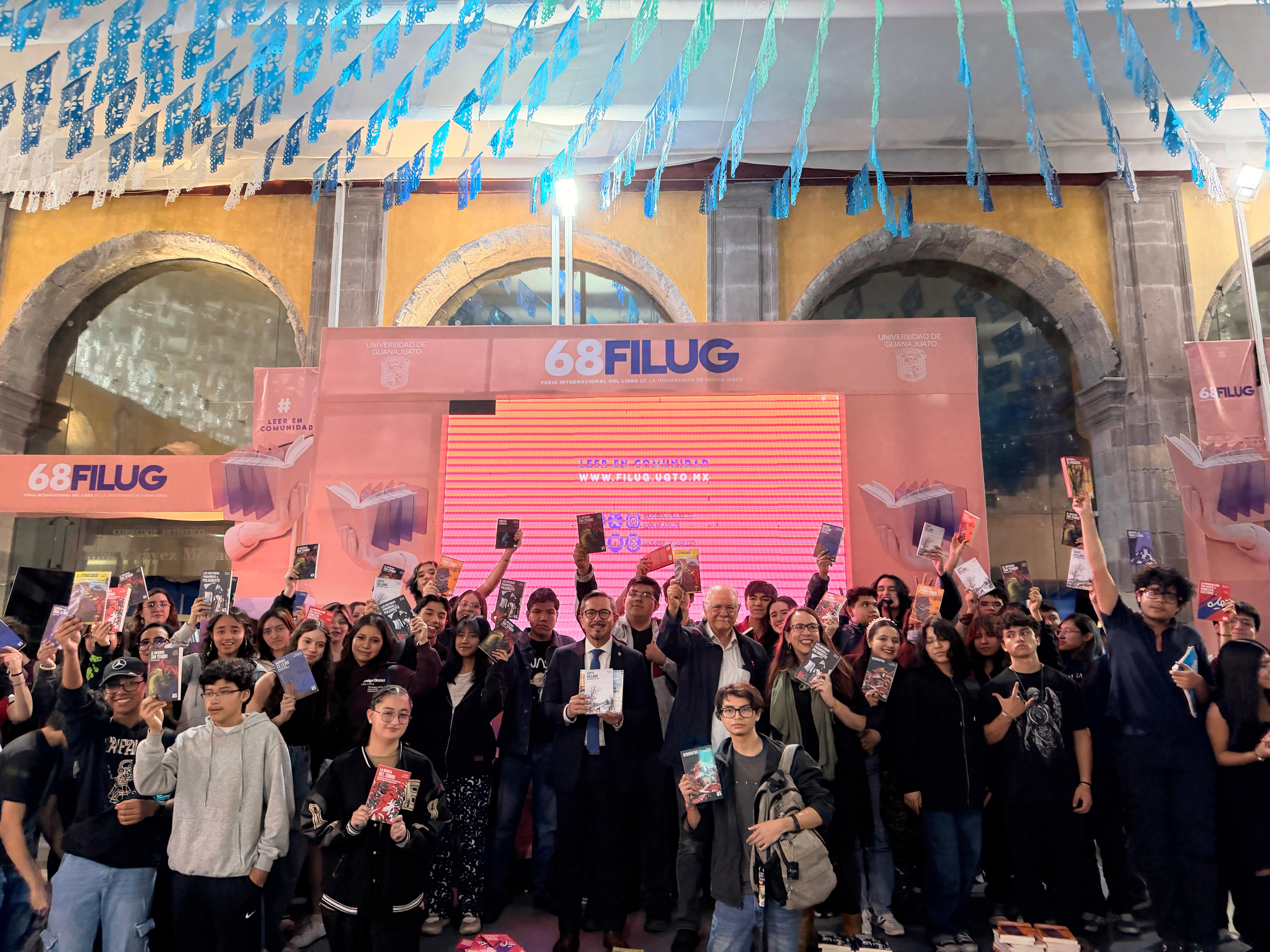 filug donacion libros fce 1