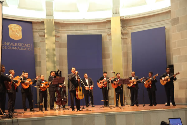 aniversario-30-rondalla-senorial-universidad-guanajuato-ug