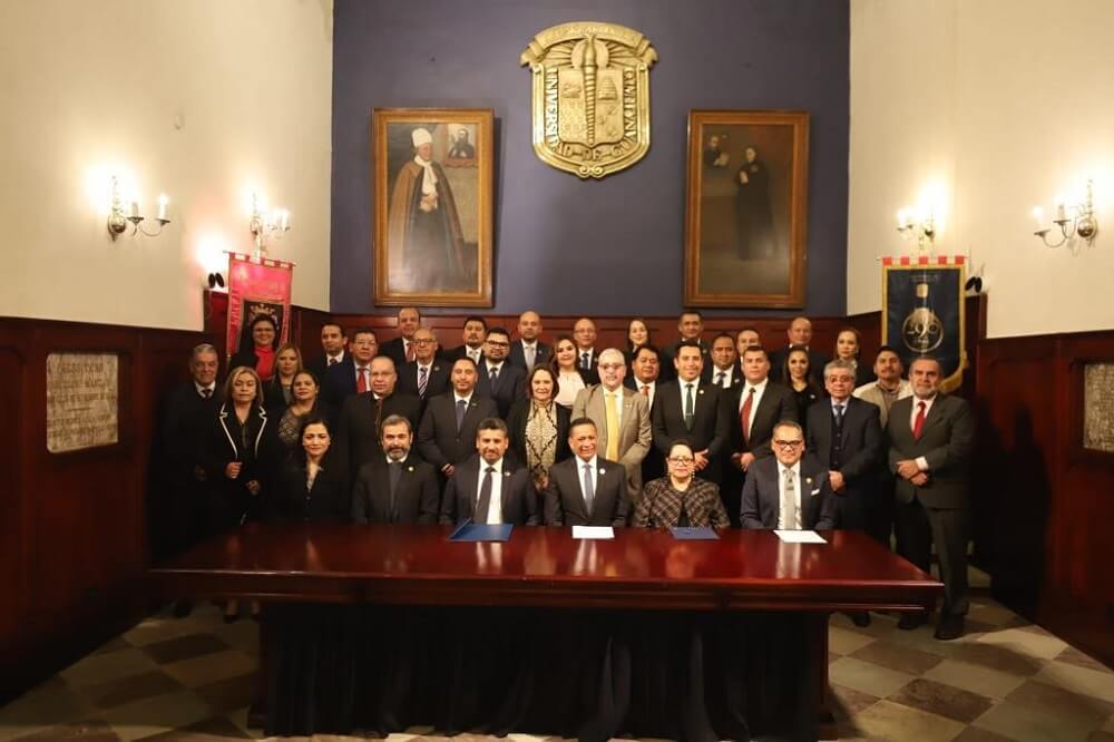 CEREMONIA DE FIN DE CURSOS DE LA MAESTRA EN CIENCIAS FORENSES 01