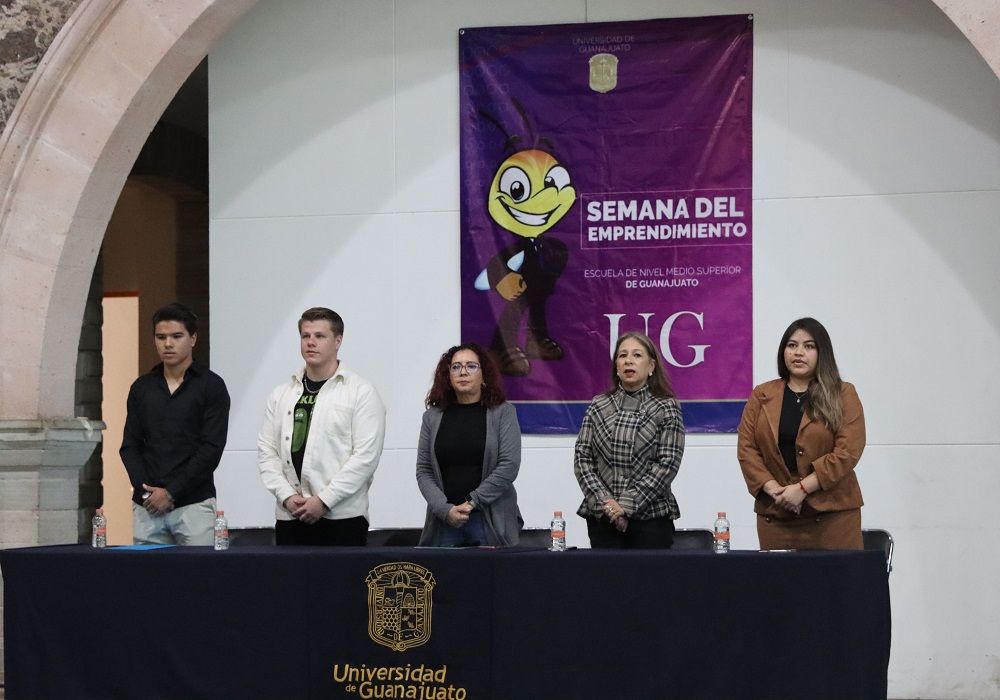 CEREMONIA DE FIN DE CURSOS DE LA MAESTRA EN CIENCIAS FORENSES 02