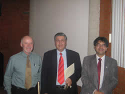 ug-presentan-libro-profesor-enms-leon